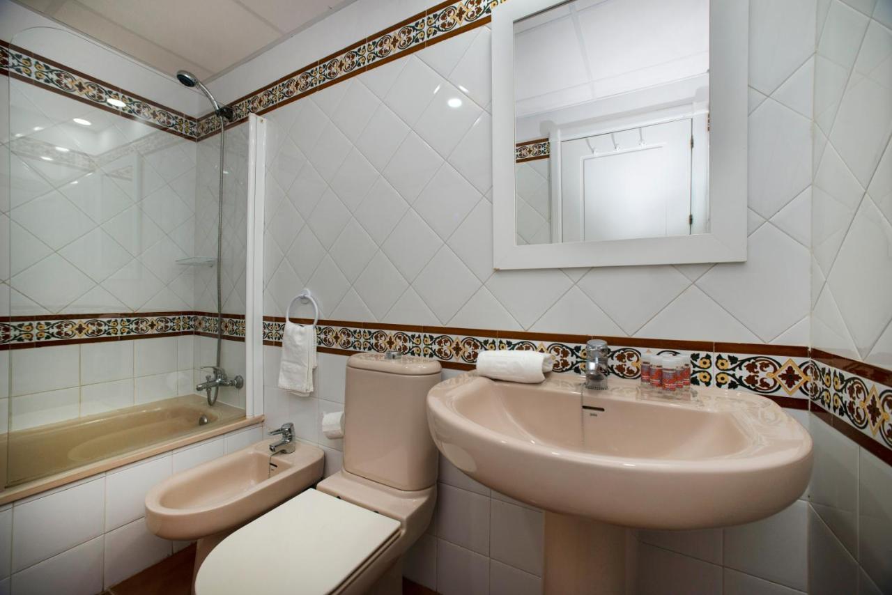 Leo Apartament *